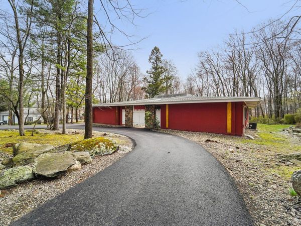 18 Tamarack Lane, Pomona, NY 10970