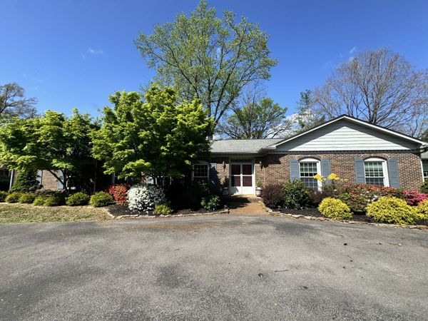 315 Oakvale Dr, Brentwood, TN 37027