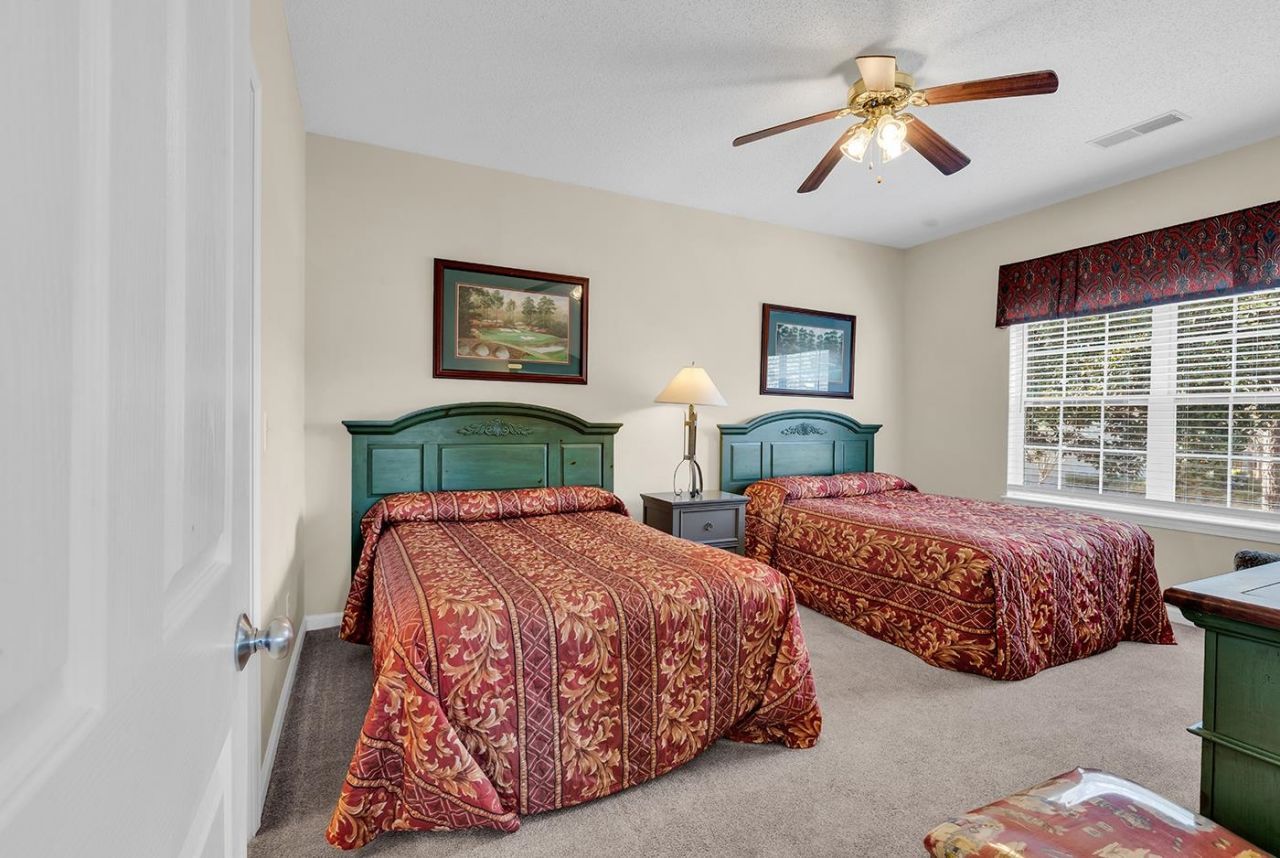 4565 Girvan Dr. Photo 11