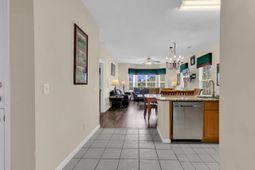 4565 Girvan Dr. photo 4