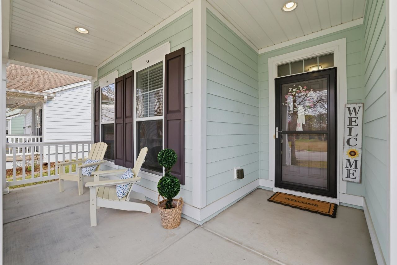 933 Refuge Way Photo 10