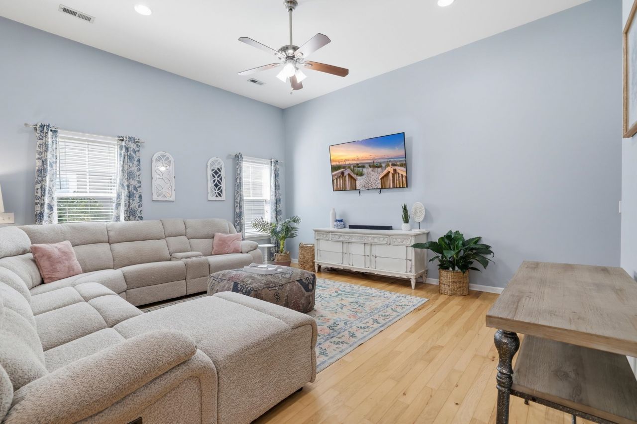 933 Refuge Way Photo 21