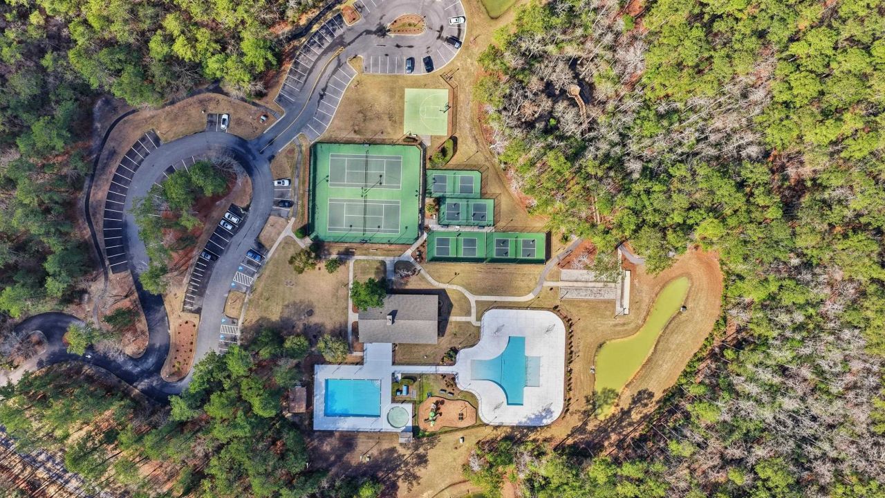 933 Refuge Way Photo 5