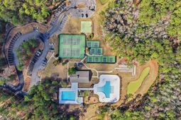 933 Refuge Way photo 4