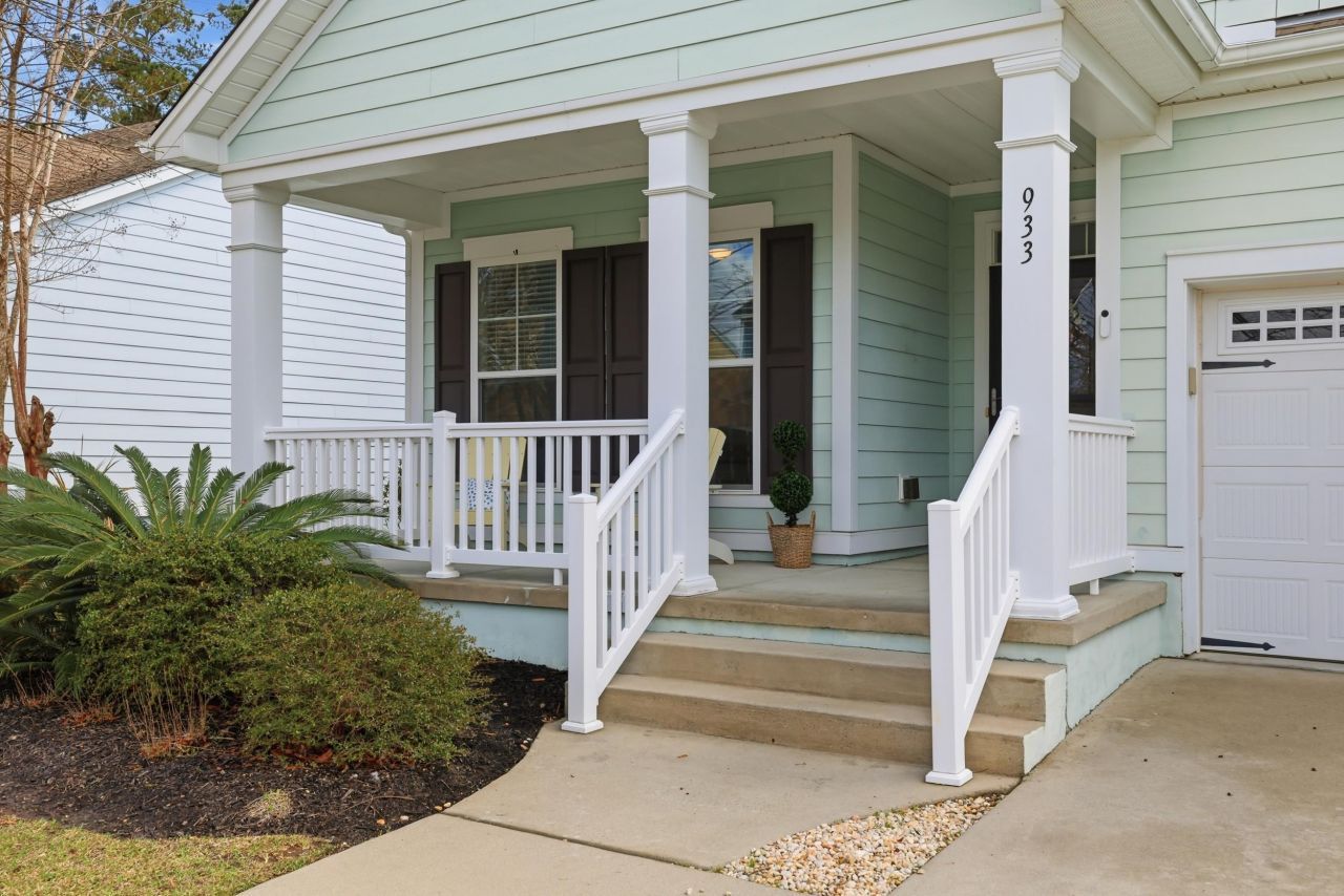 933 Refuge Way Photo 9