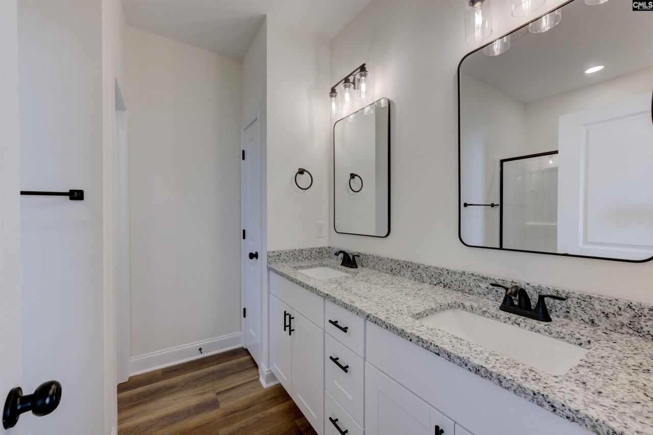 337 Hester Court Photo 16