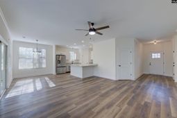 337 Hester Court photo 4