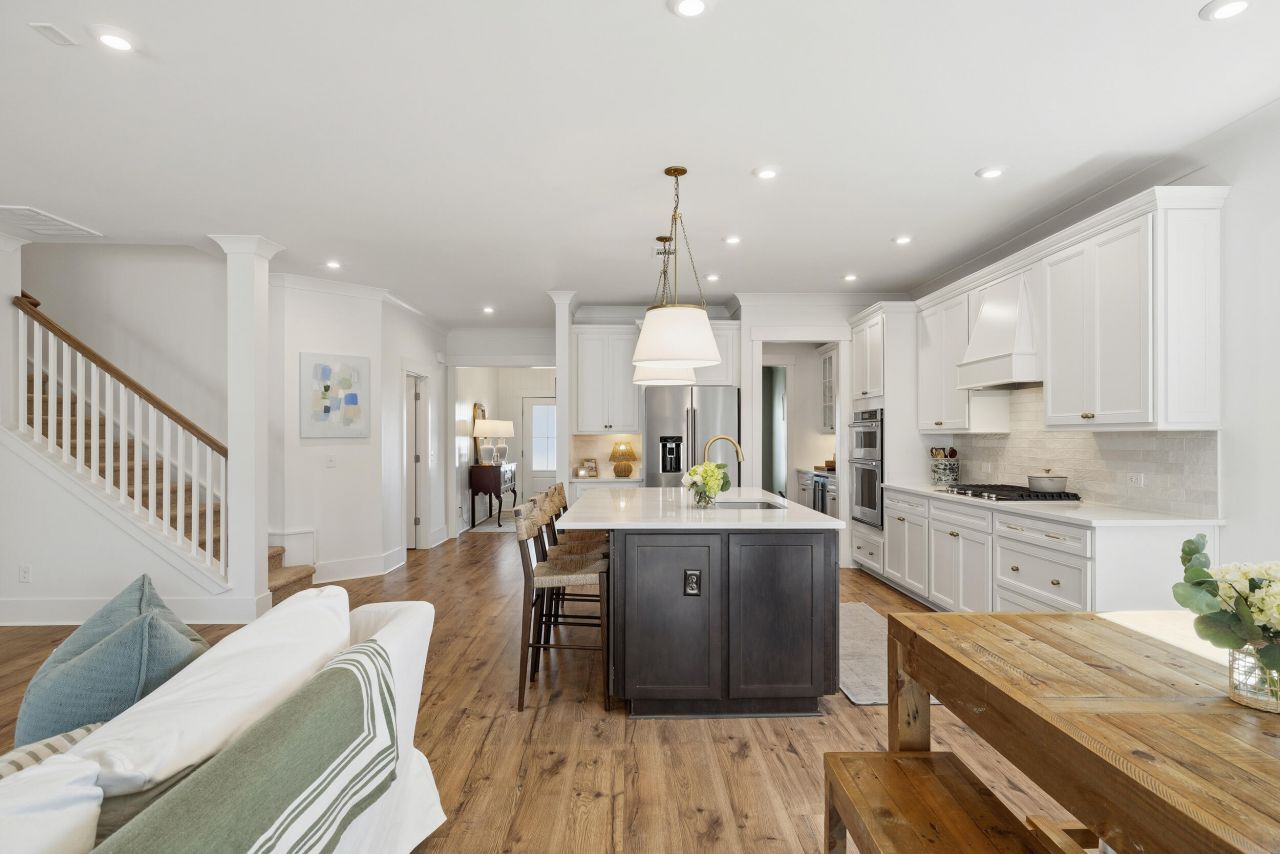 1230 Brackish Court Photo 7