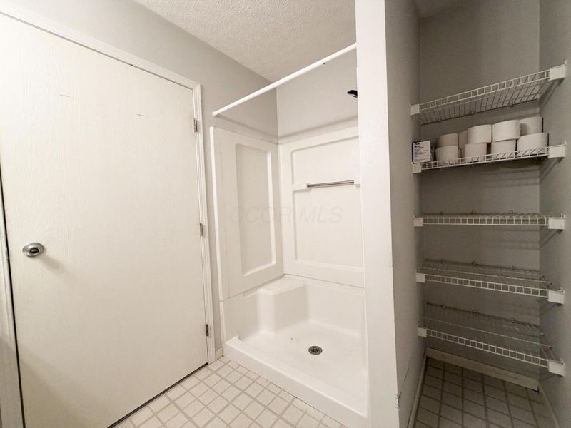 6738 Axtel Drive , Unit 10E, Canal Winchester, OH 43110 Photo 11