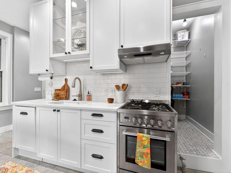 718 Macon Alley, Columbus, OH 43206 Photo 12