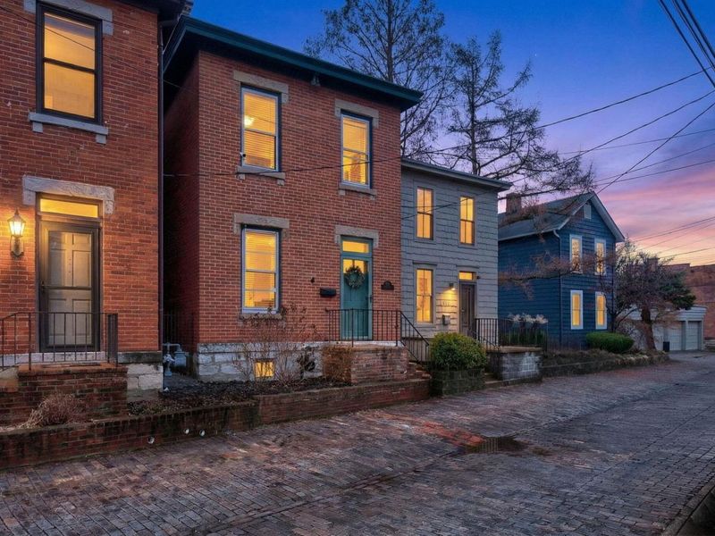 718 Macon Alley, Columbus, OH 43206 Photo 2