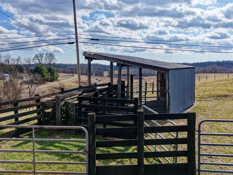 6040 Pinecrest Drive , Zanesville, OH 43701 Photo 16