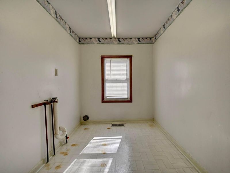 6040 Pinecrest Drive , Zanesville, OH 43701 Photo 51