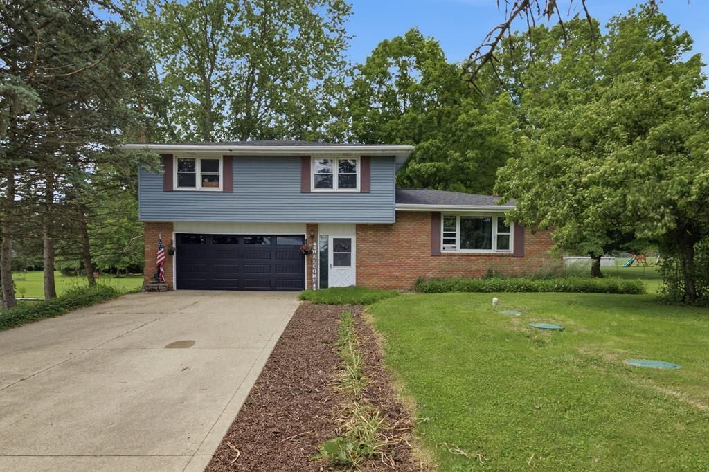 2264 Crider Rd, Mansfield, OH 44903 Main Photo