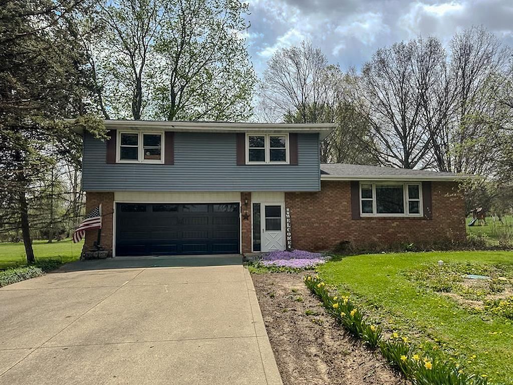 2264 Crider Rd, Mansfield, OH 44903 Main Photo
