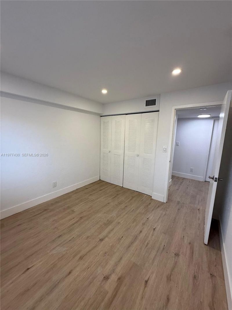 5911 Washington St, Unit 103, Hollywood, FL 33023 Photo