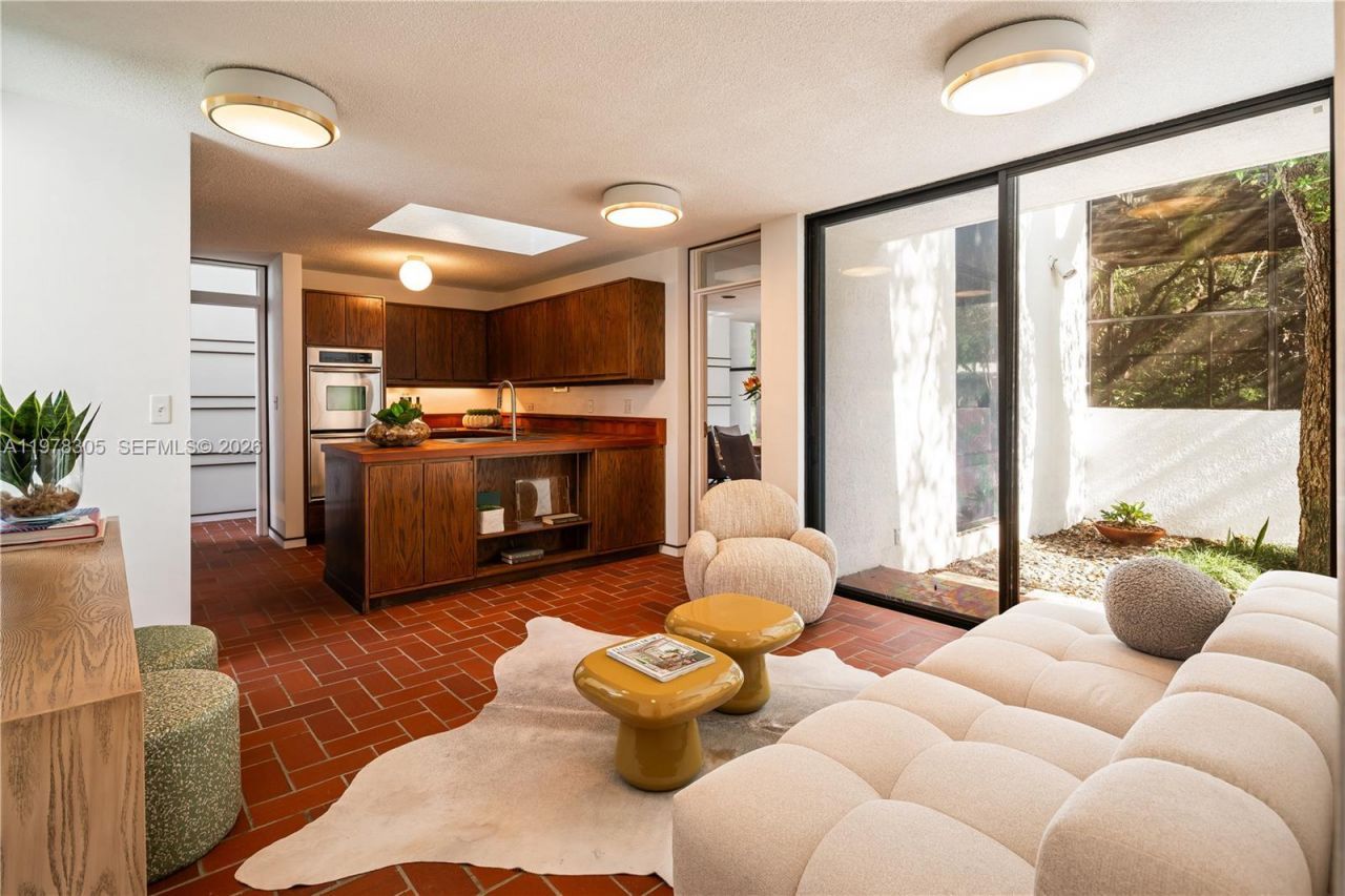 6400 SW 133rd Dr, Pinecrest, FL 33156 Photo