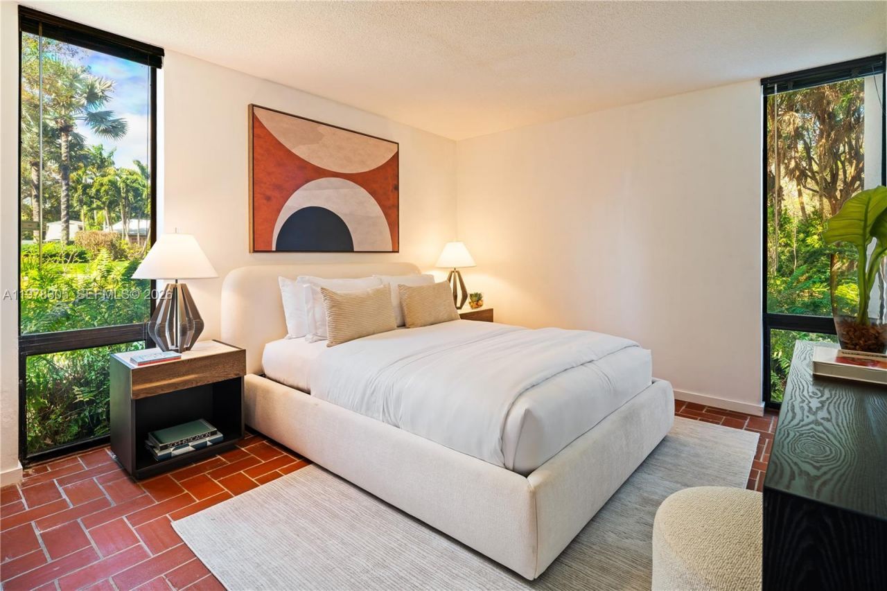 6400 SW 133rd Dr, Pinecrest, FL 33156 Photo