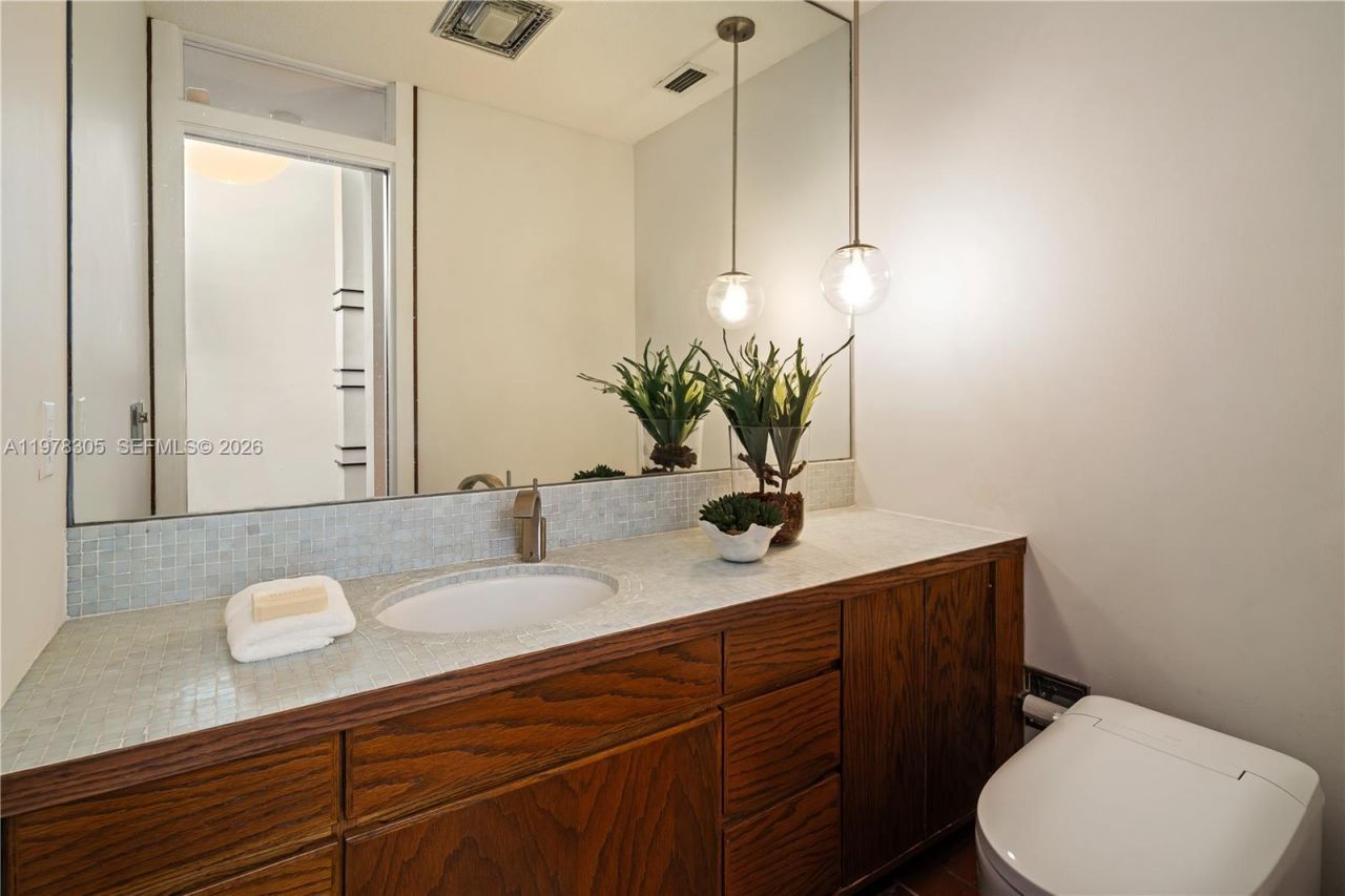 6400 SW 133rd Dr, Pinecrest, FL 33156 Photo