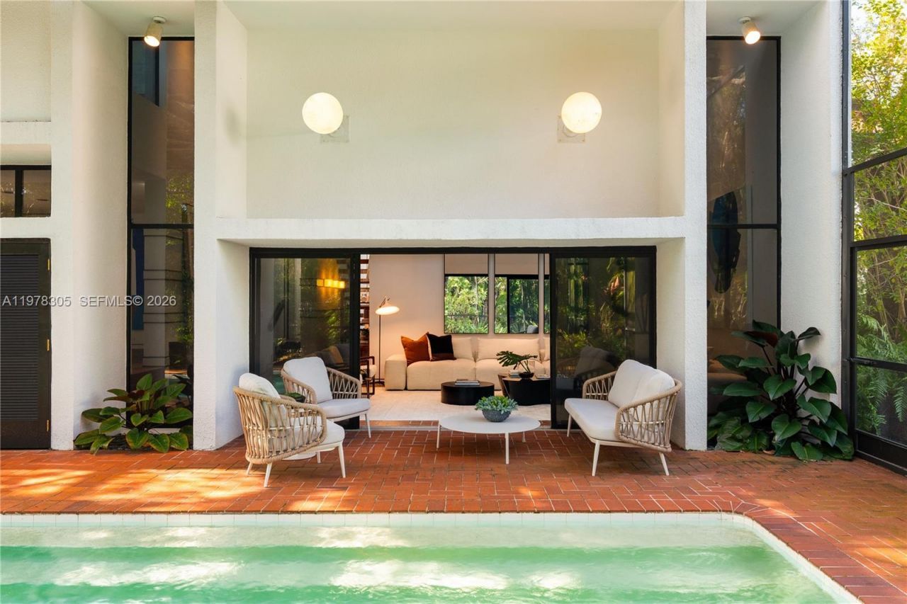 6400 SW 133rd Dr, Pinecrest, FL 33156 Photo