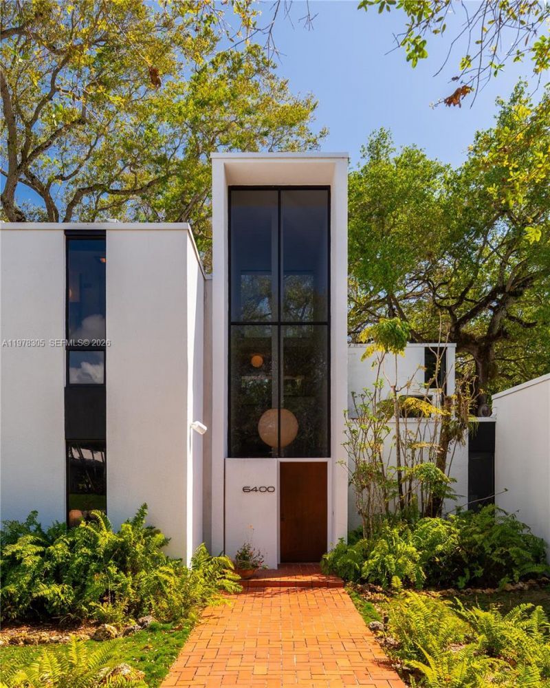 6400 SW 133rd Dr, Pinecrest, FL 33156 Photo