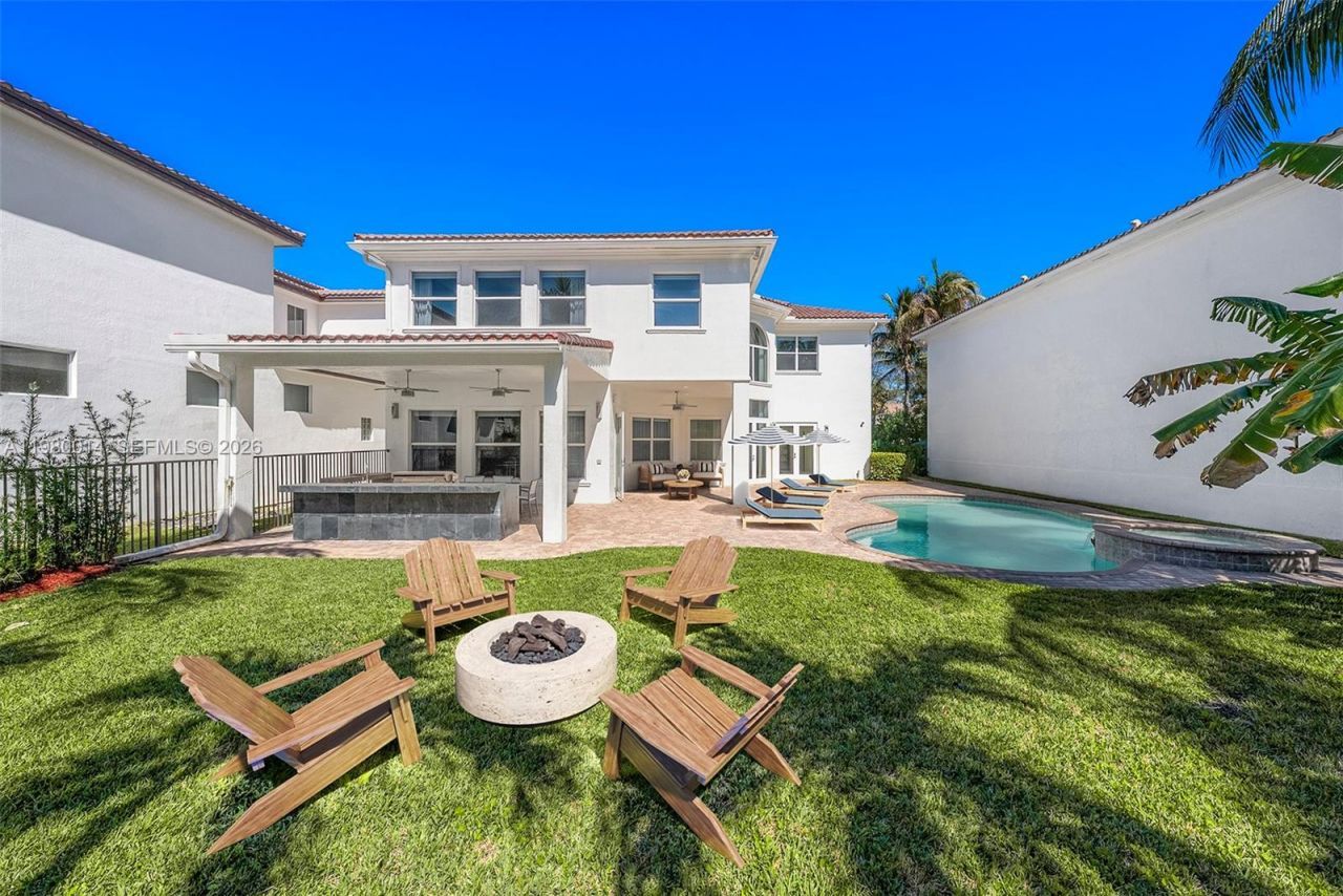 822 Meridian Ln, Hollywood, FL 33019 Photo
