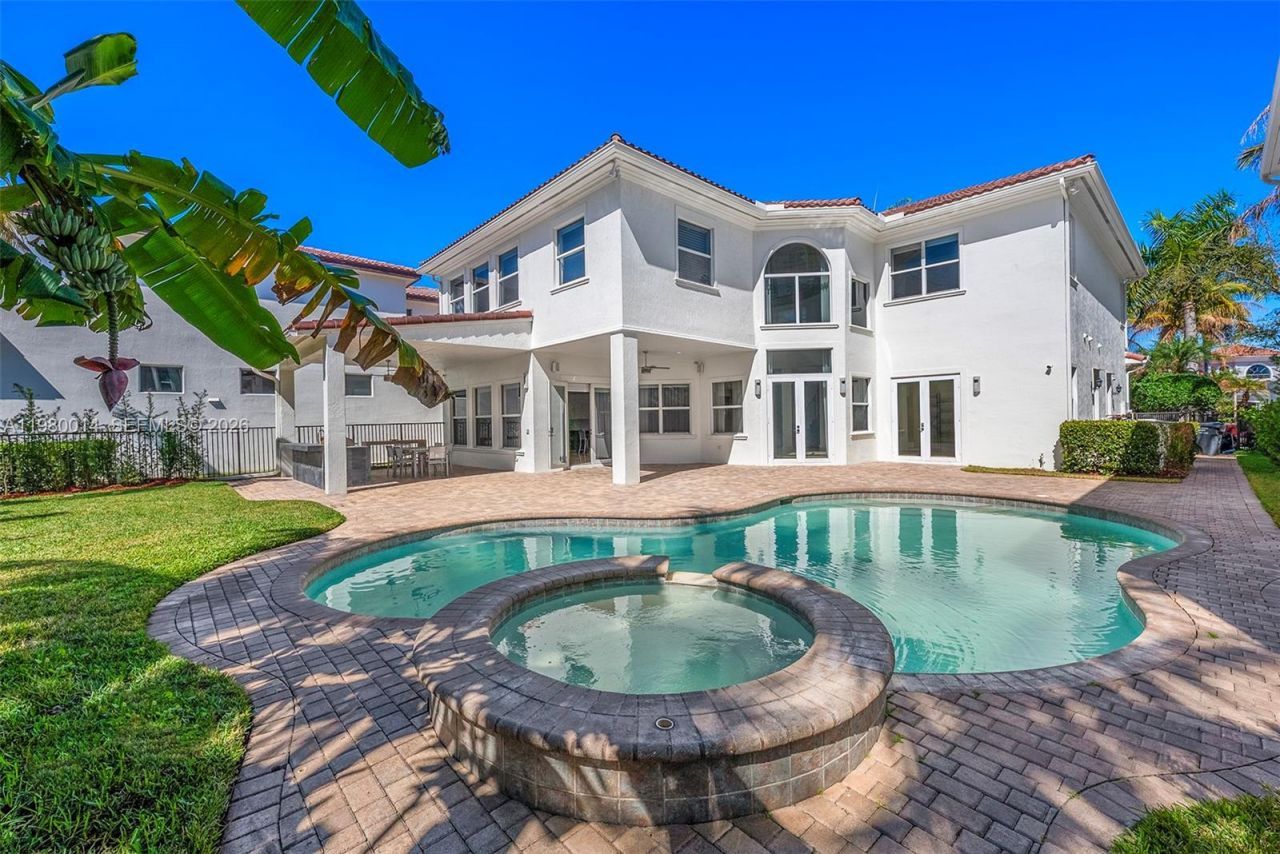 822 Meridian Ln, Hollywood, FL 33019 Photo