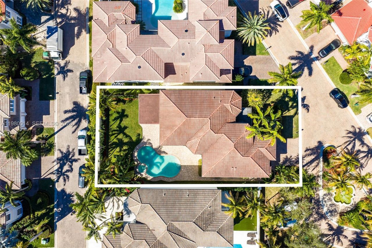 822 Meridian Ln, Hollywood, FL 33019 Photo