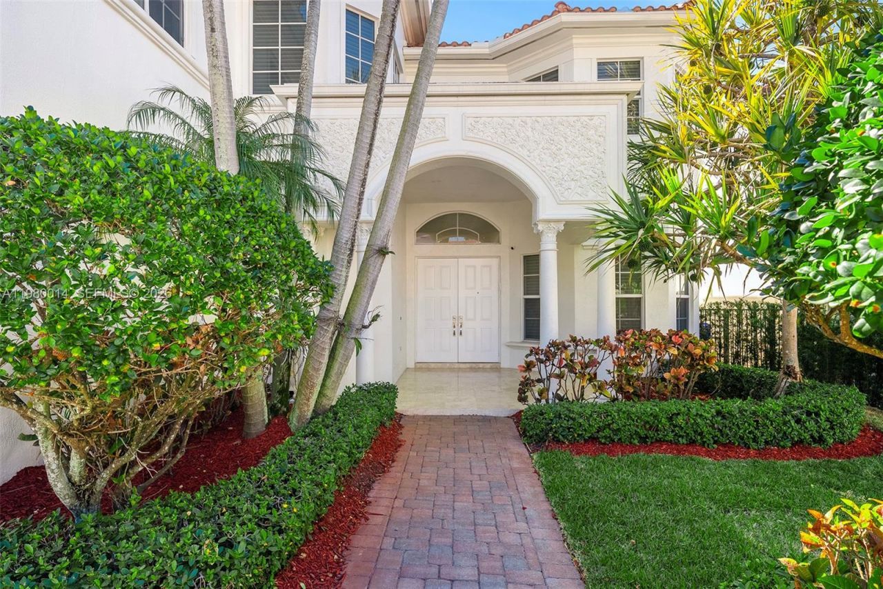 822 Meridian Ln, Hollywood, FL 33019 Photo