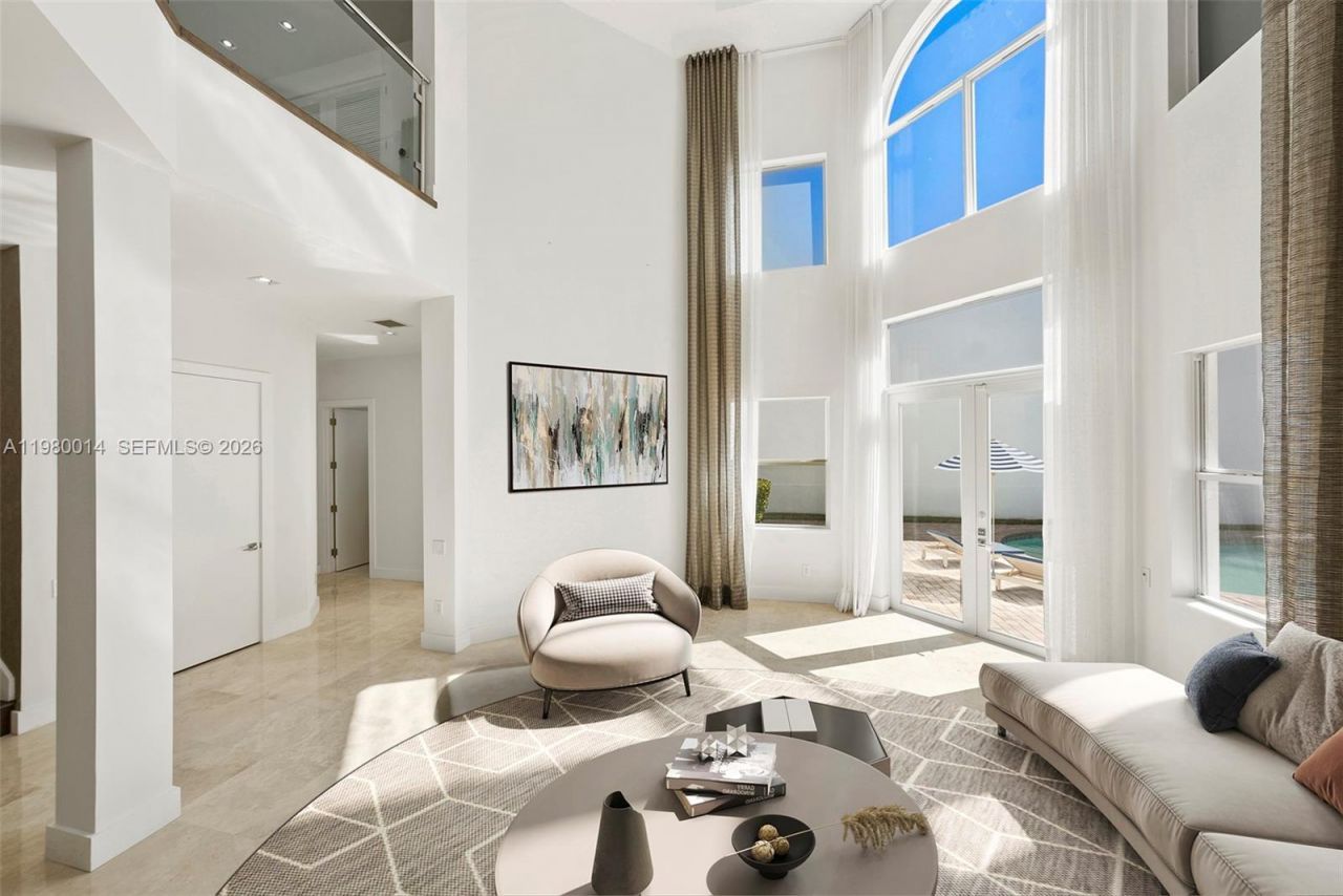 822 Meridian Ln, Hollywood, FL 33019 Photo
