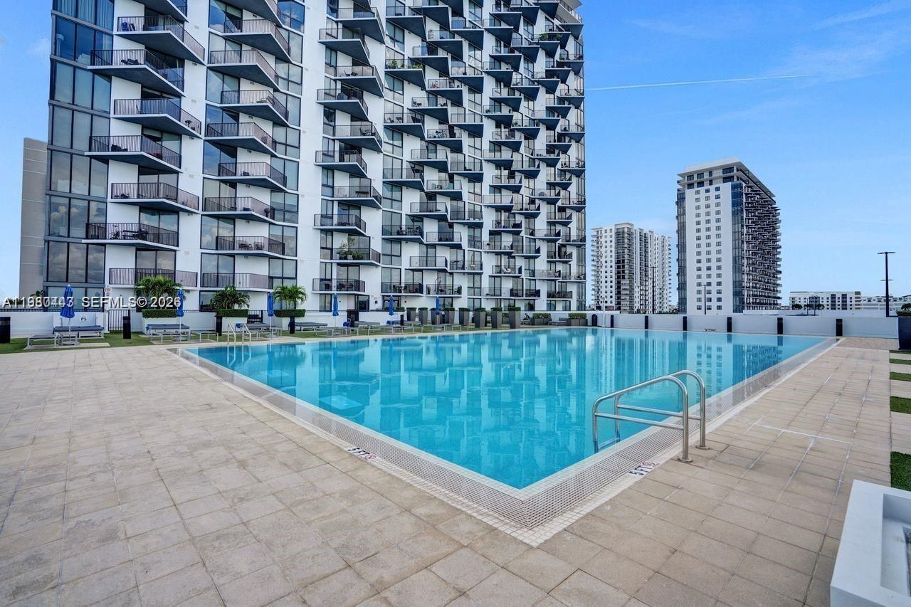 5300 Paseo Blvd, Unit 1707, Doral, FL 33166 Photo