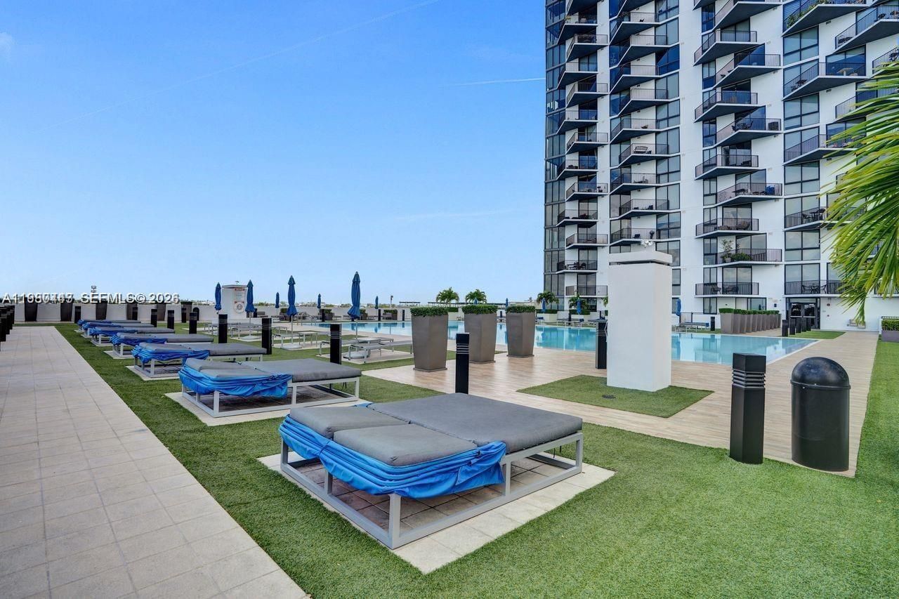 5300 Paseo Blvd, Unit 1707, Doral, FL 33166 Photo