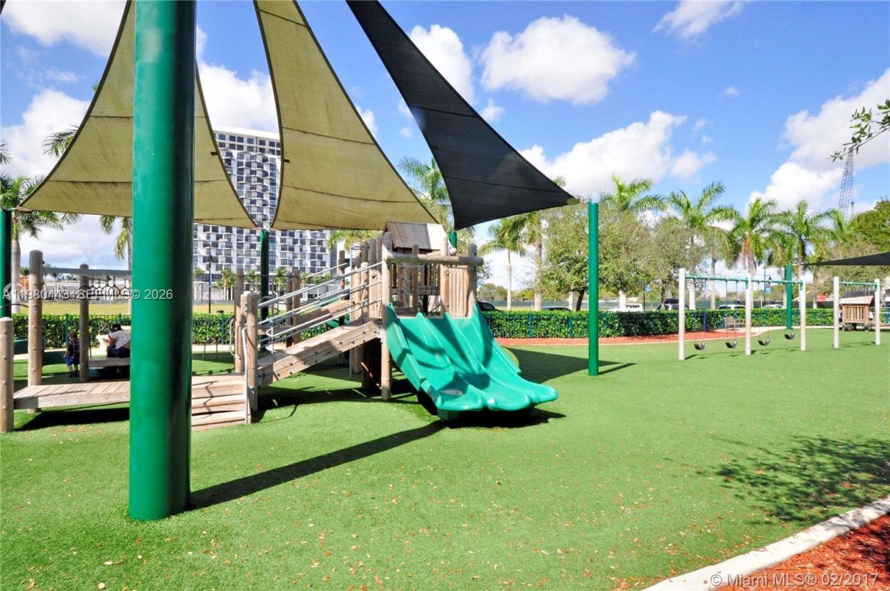 5300 Paseo Blvd, Unit 1707, Doral, FL 33166 Photo