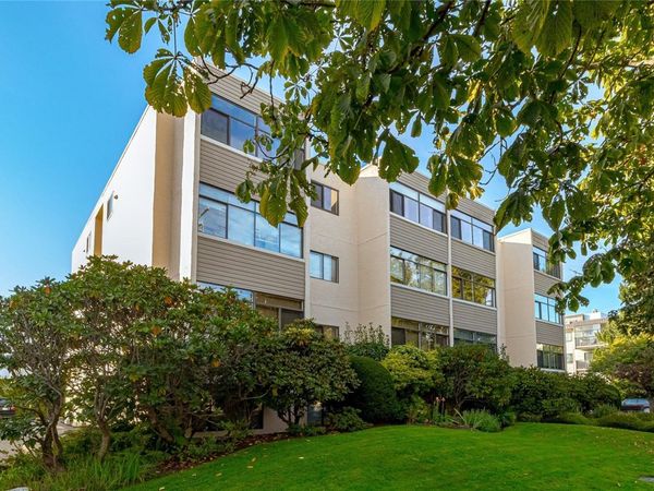 924 Cook St, Unit 401, Victoria, BC V8Z 3Z3