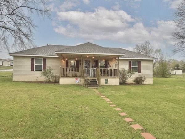 350 Amanda St, Bear Creek, AL 35543