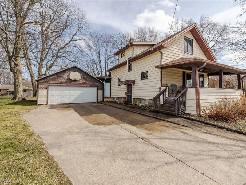 145 Pearl Street , Amherst, OH 44001 Photo 3