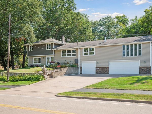 4415 Victoria Street N, Shoreview, MN 55126
