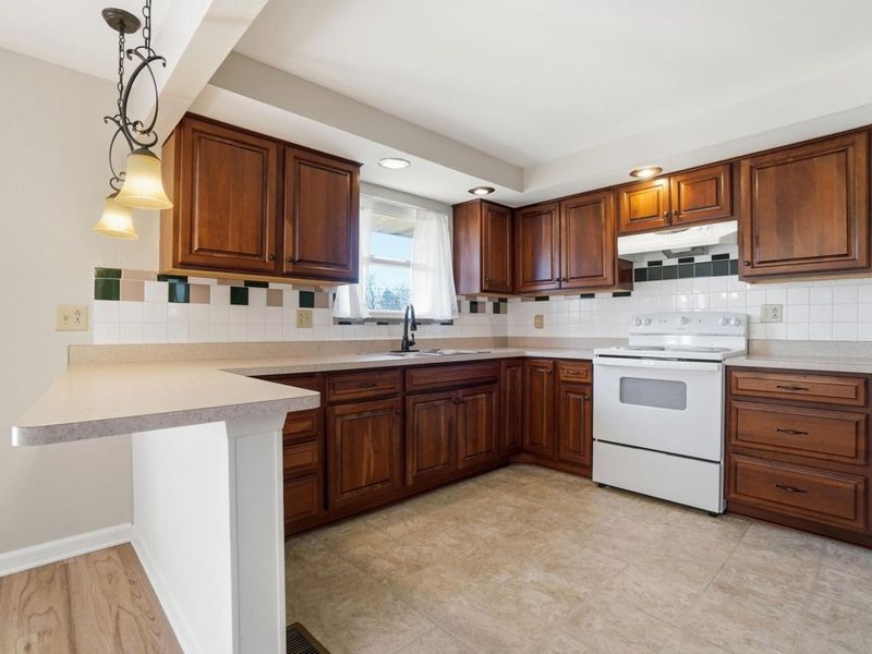 3129 E High Street, Springfield, OH 45505 Photo 16