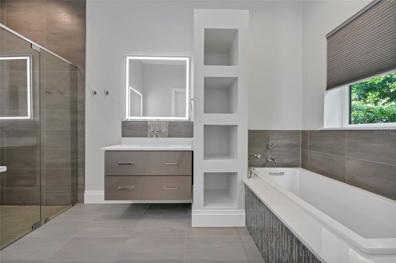 13643 Lake Cawood Drive , Windermere, FL 34786 Photo