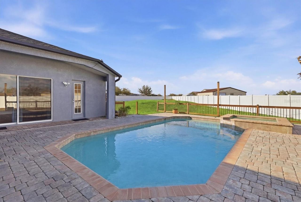 4324 Windmill Pointe Dr , Plant City, FL 33567 Photo