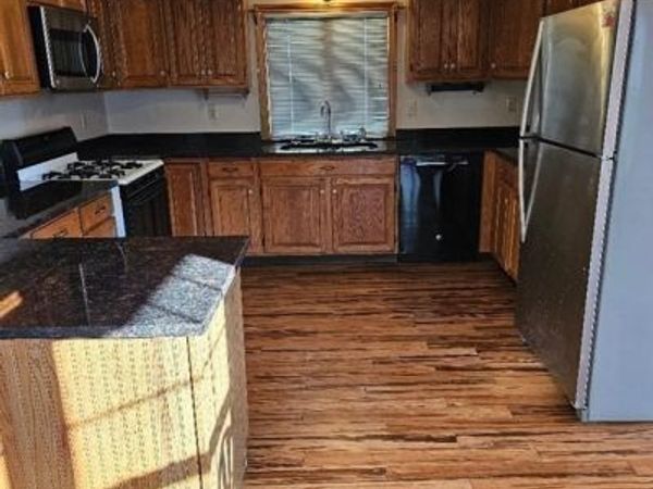 132 Pitman, Fall River, MA 02723