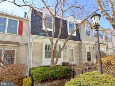 10378 BRIDGETOWN PLACE, Unit 122, BURKE, VA 22015