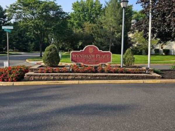 194 WYNDHAM PLACE, TRENTON, NJ 08691