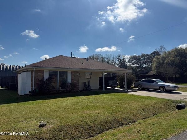 109 Yvonne Street, Broussard, LA 70518
