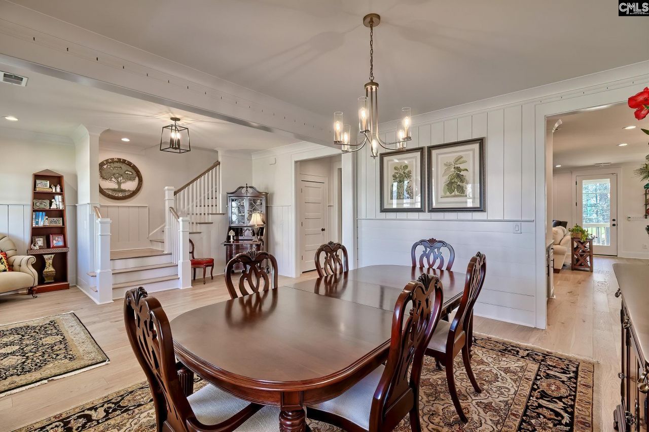 216 Clayborn Drive  Photo 10