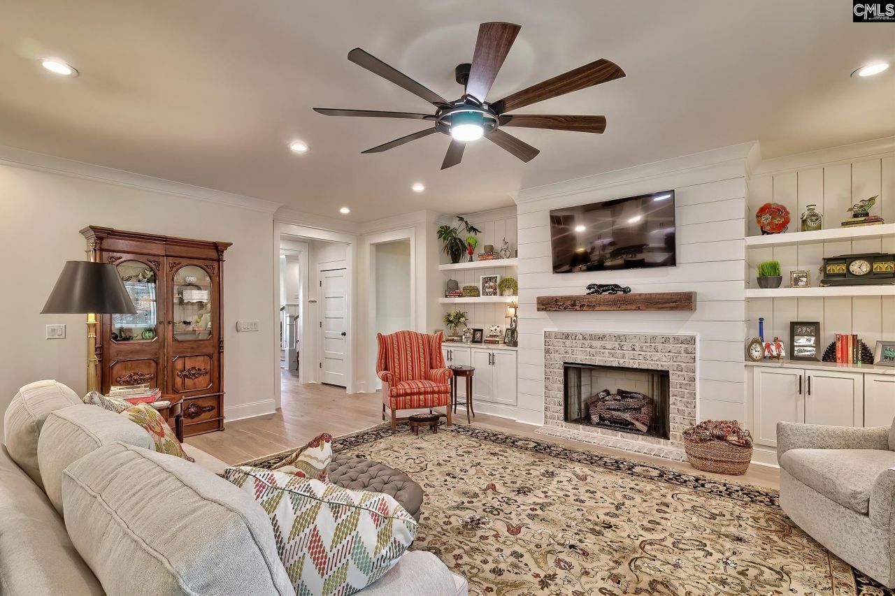 216 Clayborn Drive  Photo 15