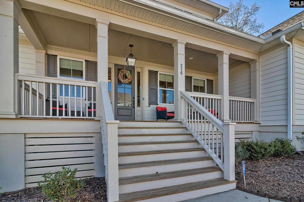 216 Clayborn Drive  Photo 4