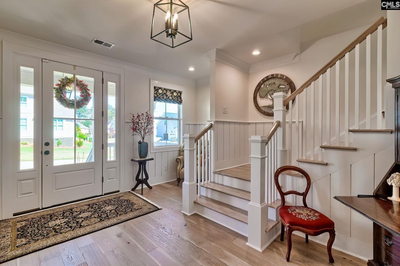 216 Clayborn Drive  Photo 7