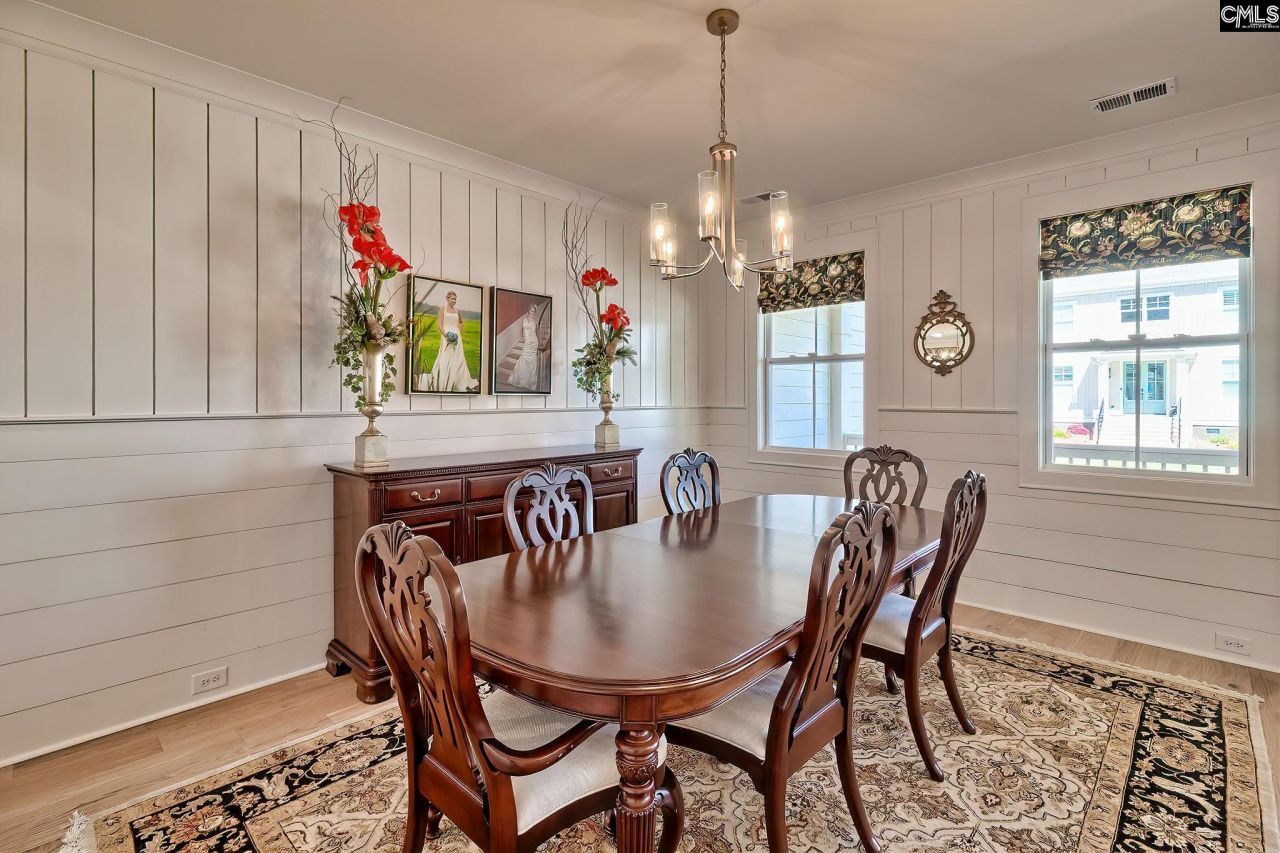 216 Clayborn Drive  Photo 8