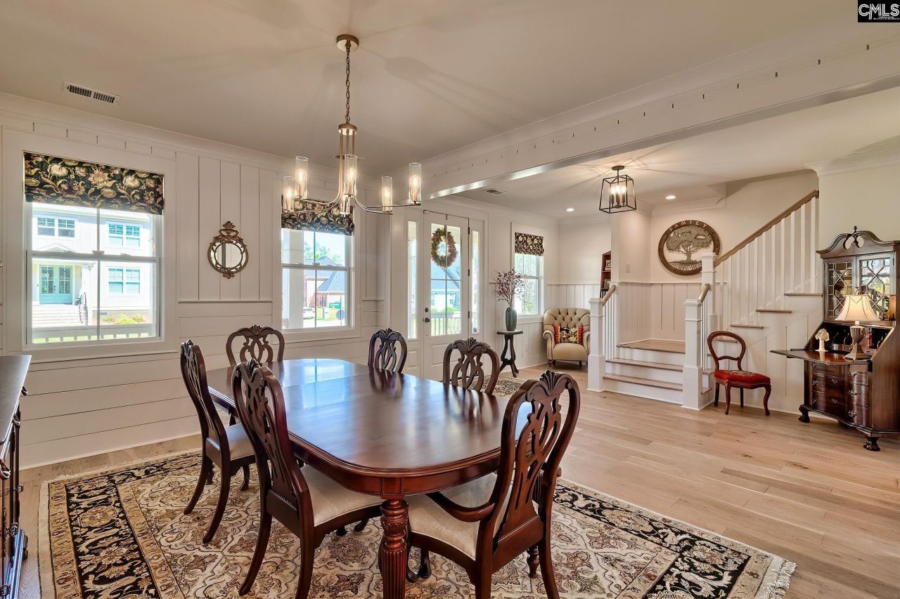 216 Clayborn Drive  Photo 9